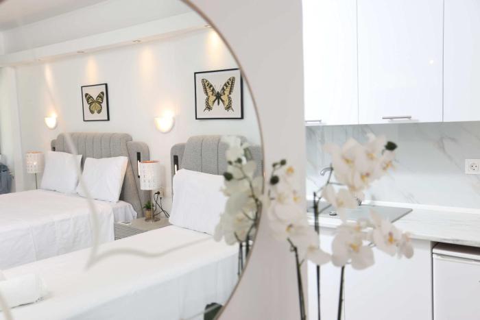 Billys Luxury Suites in Kriopigi