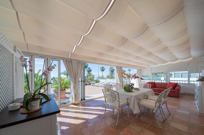 Apartamento amplio en primera linea playa Burriana , terraza grande con vistas al mar