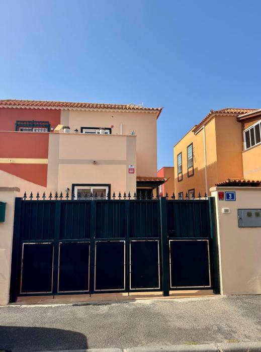 Lovely Terraced House in Costa del Silencio