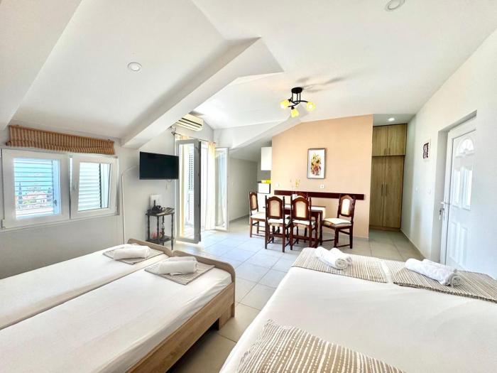 Apartments Janda Bijela