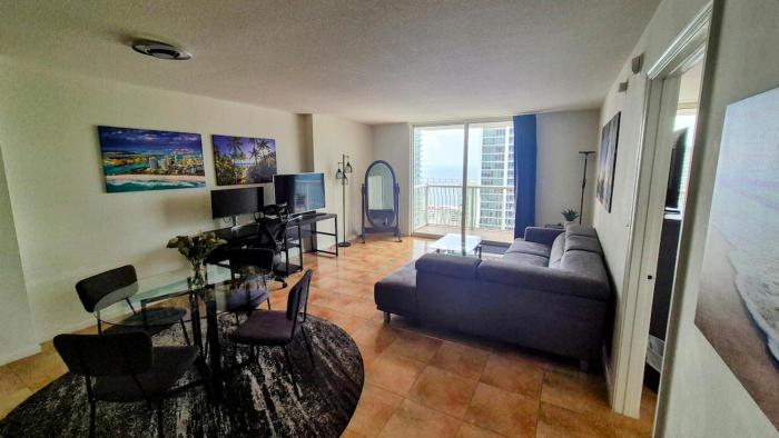 36th Floor Brickell Suite with City Skyline and Bay Views