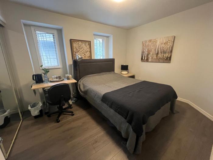 Vancouver Airport 7 mins away Cozy room Richmond near YVR