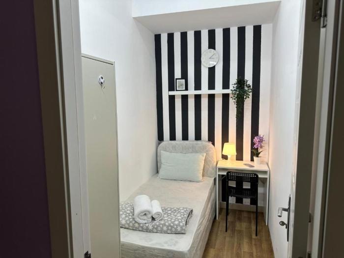 Simple Stay Partition Room In Barsha heights Tecom