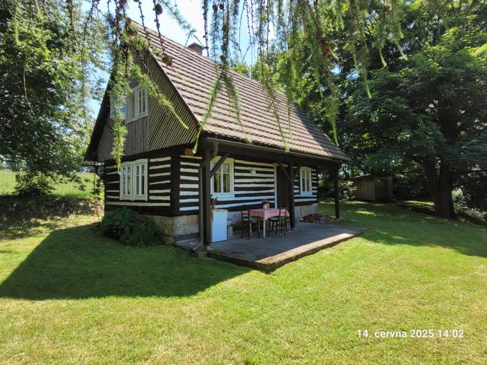 Roubenka pod javorem