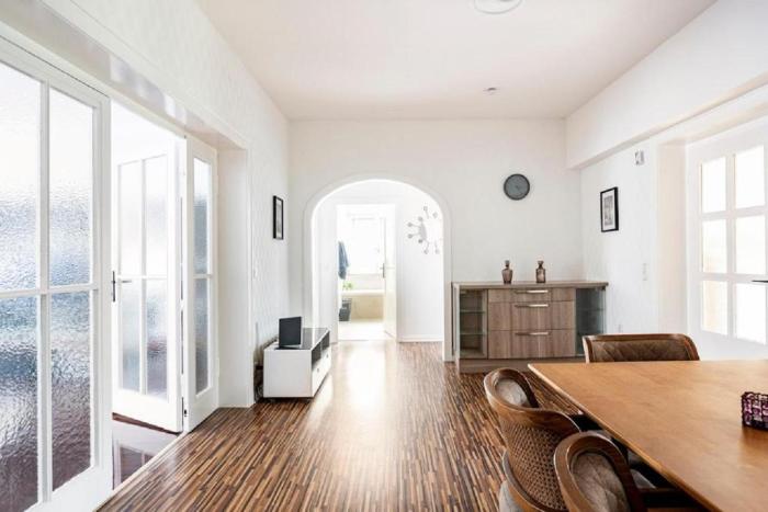 Maybach Apartments - Modern & Spacious, near Düsseldorf Messe, free Private Parking