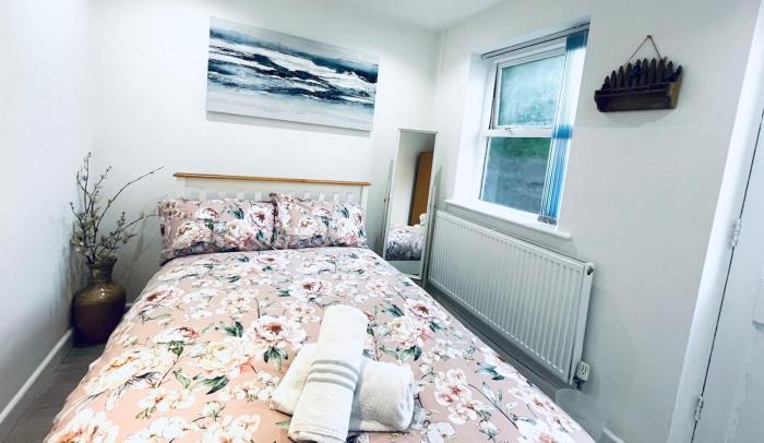 AK Serviced Apartments - Modern Three Bedroom Apartment