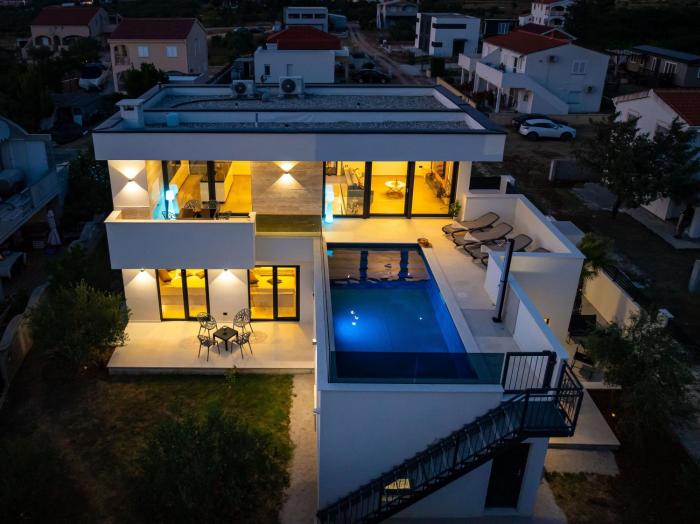 Villa AP with Pool Zadar Nin