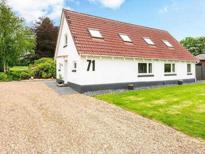 4 star holiday home in Henne