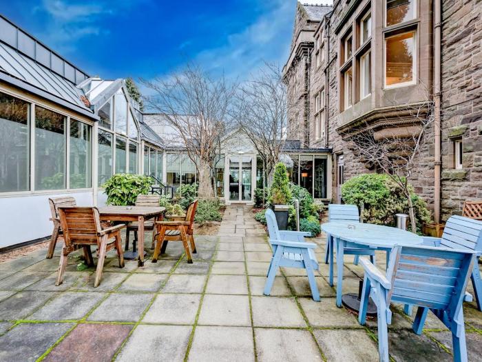 Dundee Serenity Spa Retreat near Perth