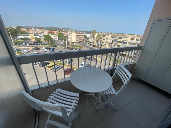 Appartement 2 étoiles proche thermes avec balcon - FR-1-503-187