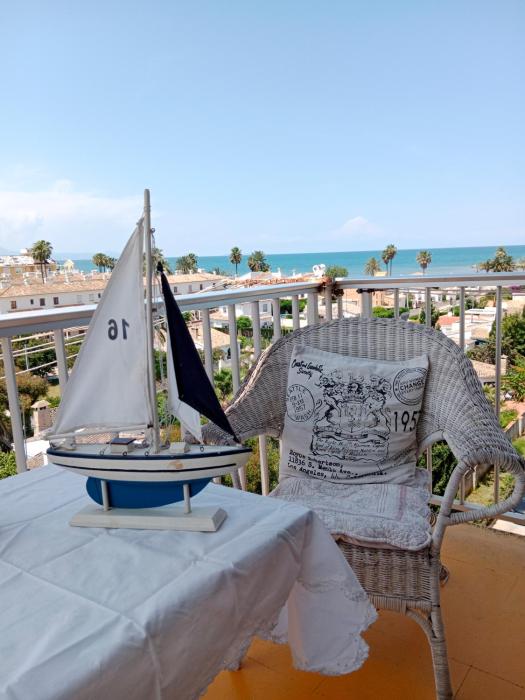 Beach apartment,two terraces,parking & WIFI