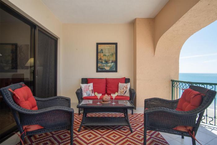 Casa Frida Massive Condo Sleeps up to 12!