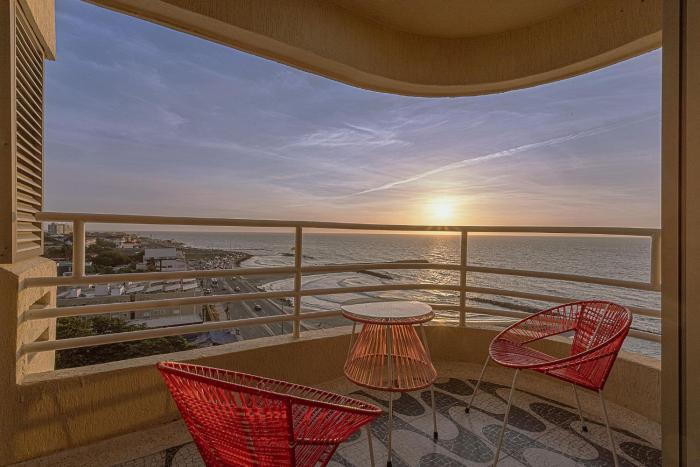 Beachfront Bliss - Luxury with Breathtaking Views