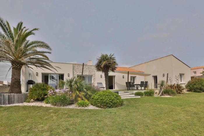 Villa au calme, proche de la mer