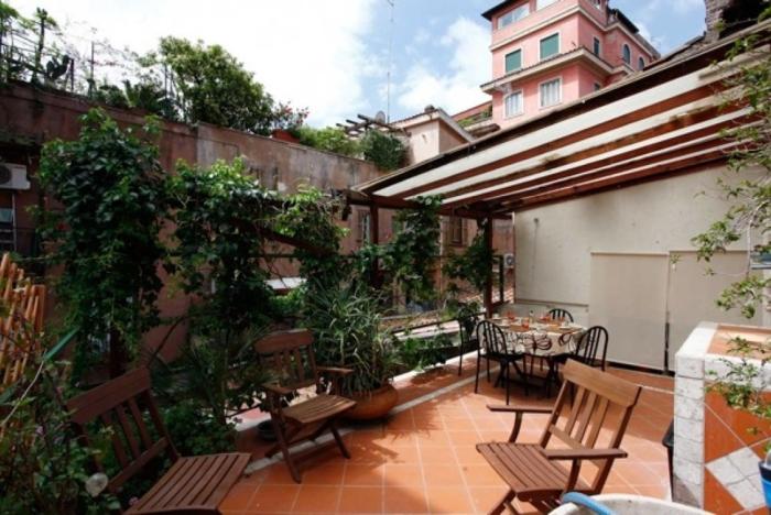 931 Rome Montefiore apartment