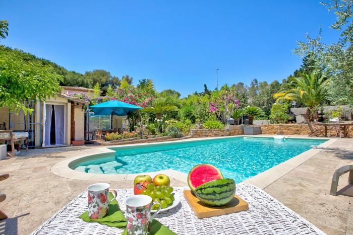 Maison De Clydia Private Pool And Garden