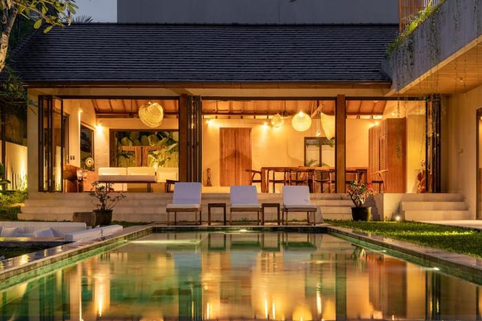 Villa Once 4BR Modern Balinese Design in Canggu