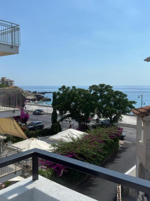 Fata Morgana Guest Rooms