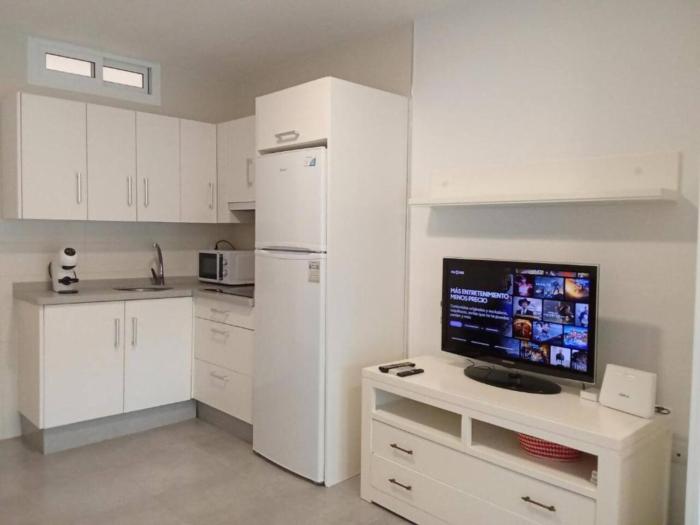 Torre del Mar Apto 100 m Playa Piscina Wi-Fi 1 Hab