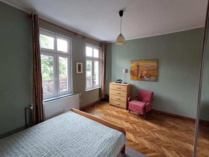 Apartament 3-pokojowy z tarasem w willi, 95m2