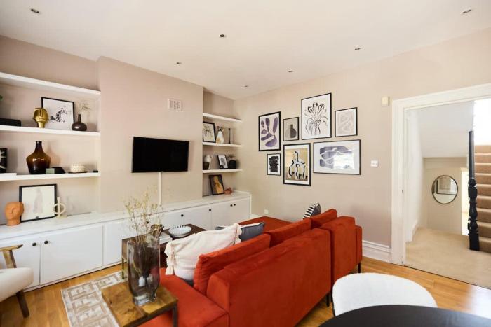 The Waterlow Park Wonder - Trendy 2BDR with Study Room and Patio