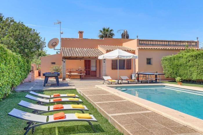 Villa Can Pinto by Villa Plus