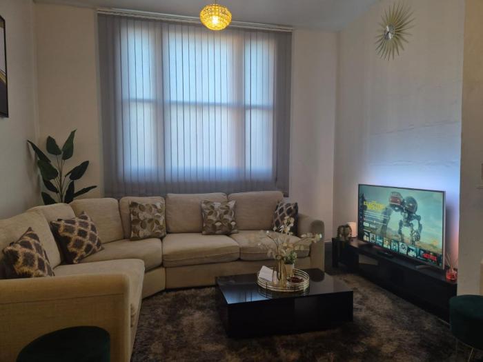 1 Bed Apartment - Sleeps 4 - City Centre