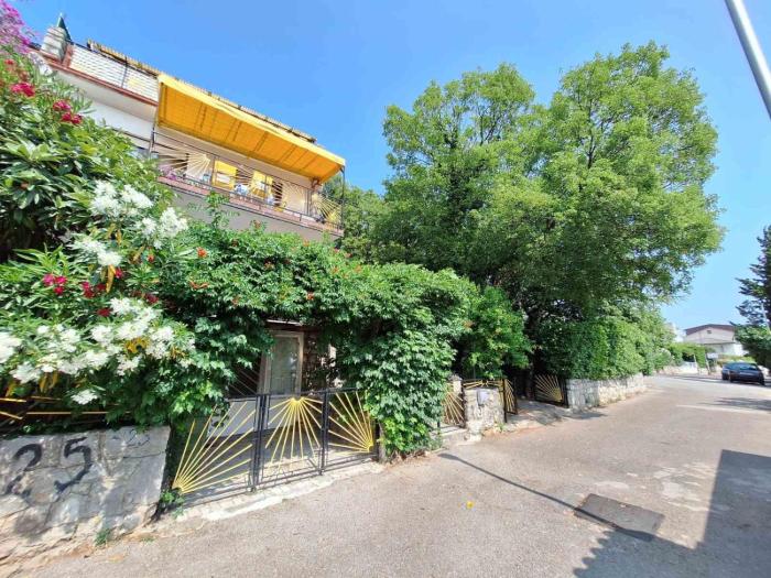 Apartment Ivy