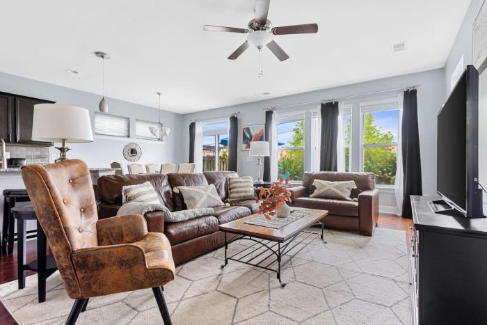 Contemporary 3BR - Sleeps 7