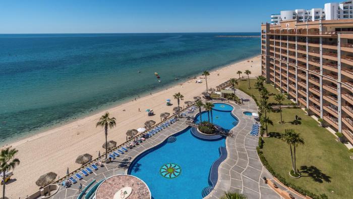 Chasing Sunsets Penthouse Perfect Elegant Ocean Front Condo