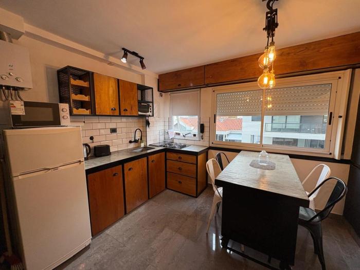 A&P Departamento zona Aldrey, muy luminoso