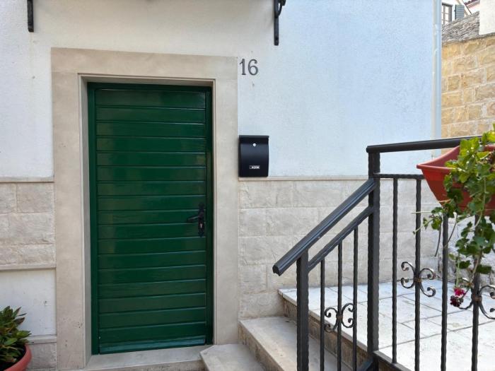 ST Bellezza - studio with terrace and BBQ