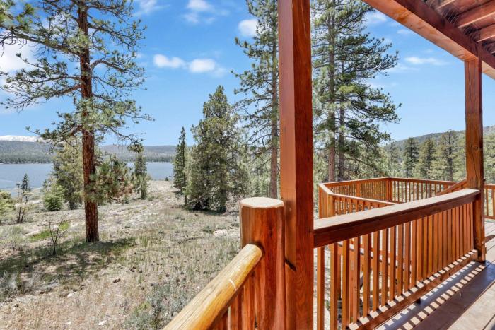 Cozy lakeview hideaway #2261