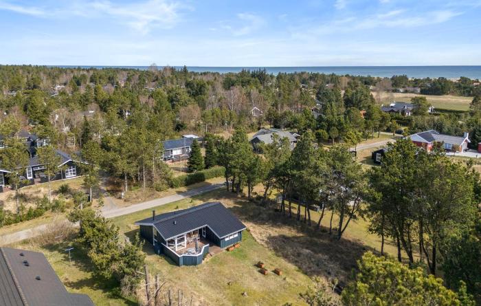 2 Bedroom Nice Home In Sæby