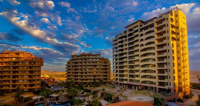 Bella Sirena 503 A Wave From ItCozy Well Furnished Ocean View Condo