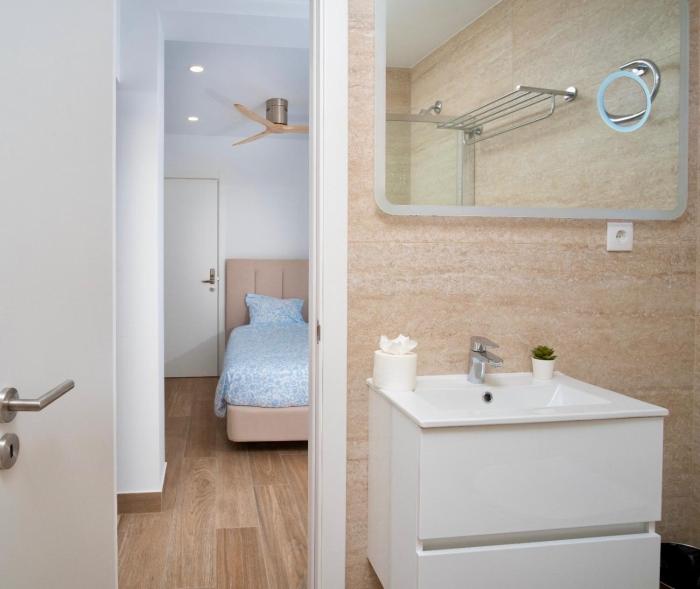 Great Location- Marina Front- Sea Front Vista