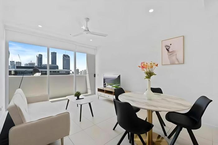 Urban Luxe Retreat, Stylish 1BR in South Brisbane