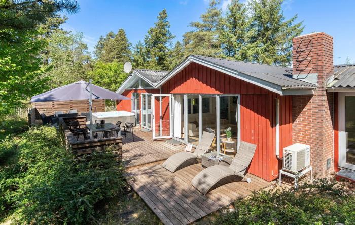 Lovely Home In Nørre Nebel With Sauna
