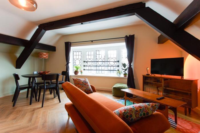Comfy and Bright 1 Bedroom Self-Catering Flat