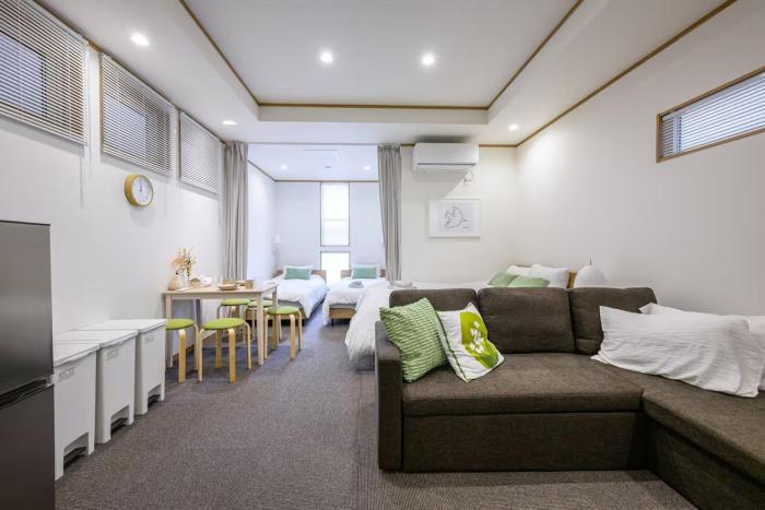 Komei Hotel5min to stationDirect access to Narita and HanedaAsakusaSky tree