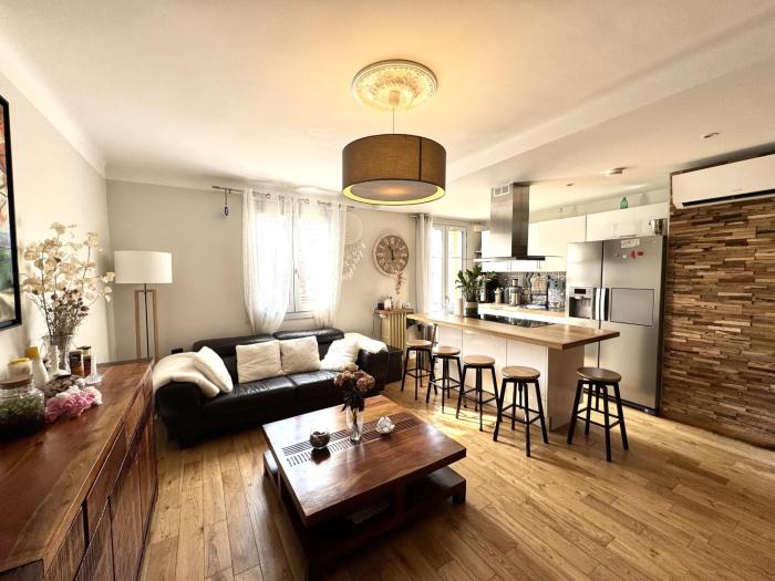 BB OT Petit Balcon De La Providence - Old Town