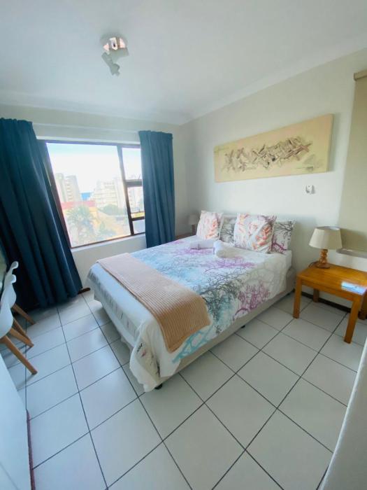 66 The Shades Umhlanga