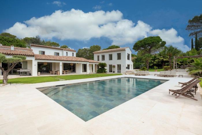 Contemporary Villa in Mougins