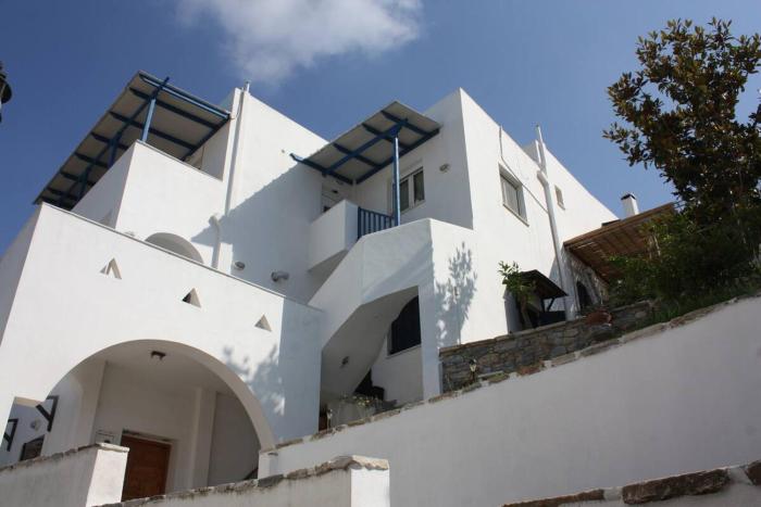 Villa Skamnia