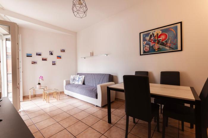 Youhosty - Meloria 10