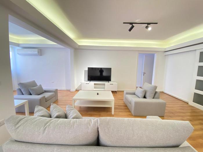 By Regypt - Bright & Comfy 2BR Apartment