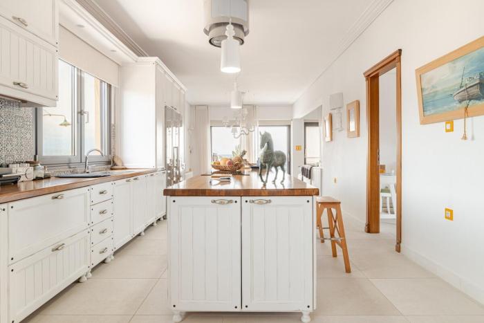 Loutraki Μοναδικής θέσης διαμέρισμα στη θάλασσα