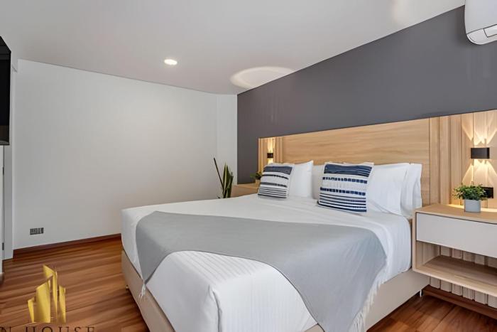 Aria Living 502 - Luxury Terrace in Laureles