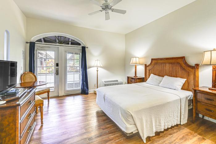 Exclusive 10,000 Islands Access Naples Studio