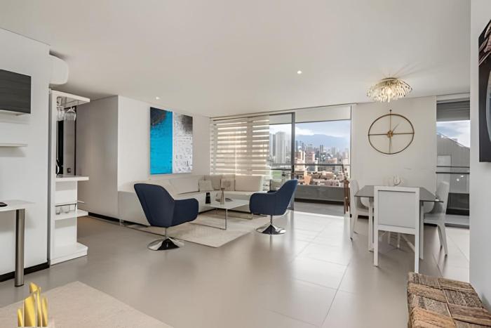 Life 1202 - Pleasant Apt in Poblado with AC